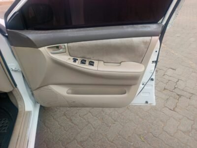 TOYOTA NZE
