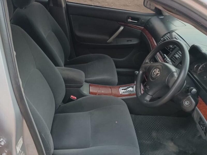 Toyota Premio