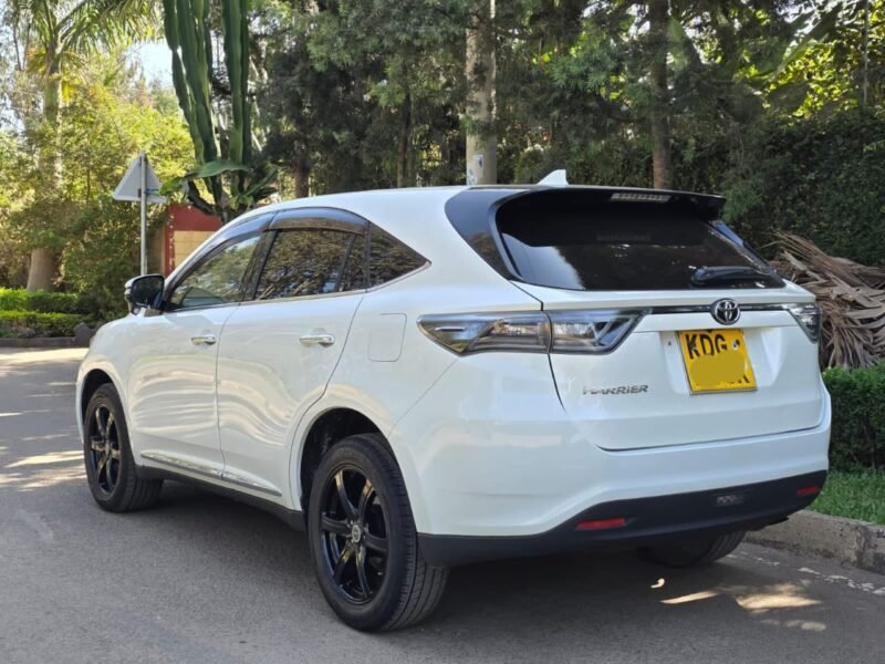 2015 TOYOTA HARRIER 4WD